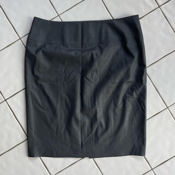 Jones New York Dresses & Skirts - NWOT Jones New York Stretch Pencil Skirt in Charcoal Grey